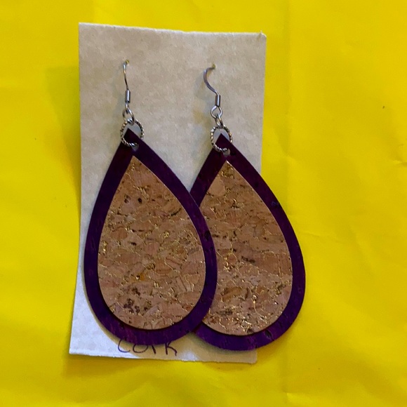 Handmade Genuine Cork Earrings - Picture 1 of 3